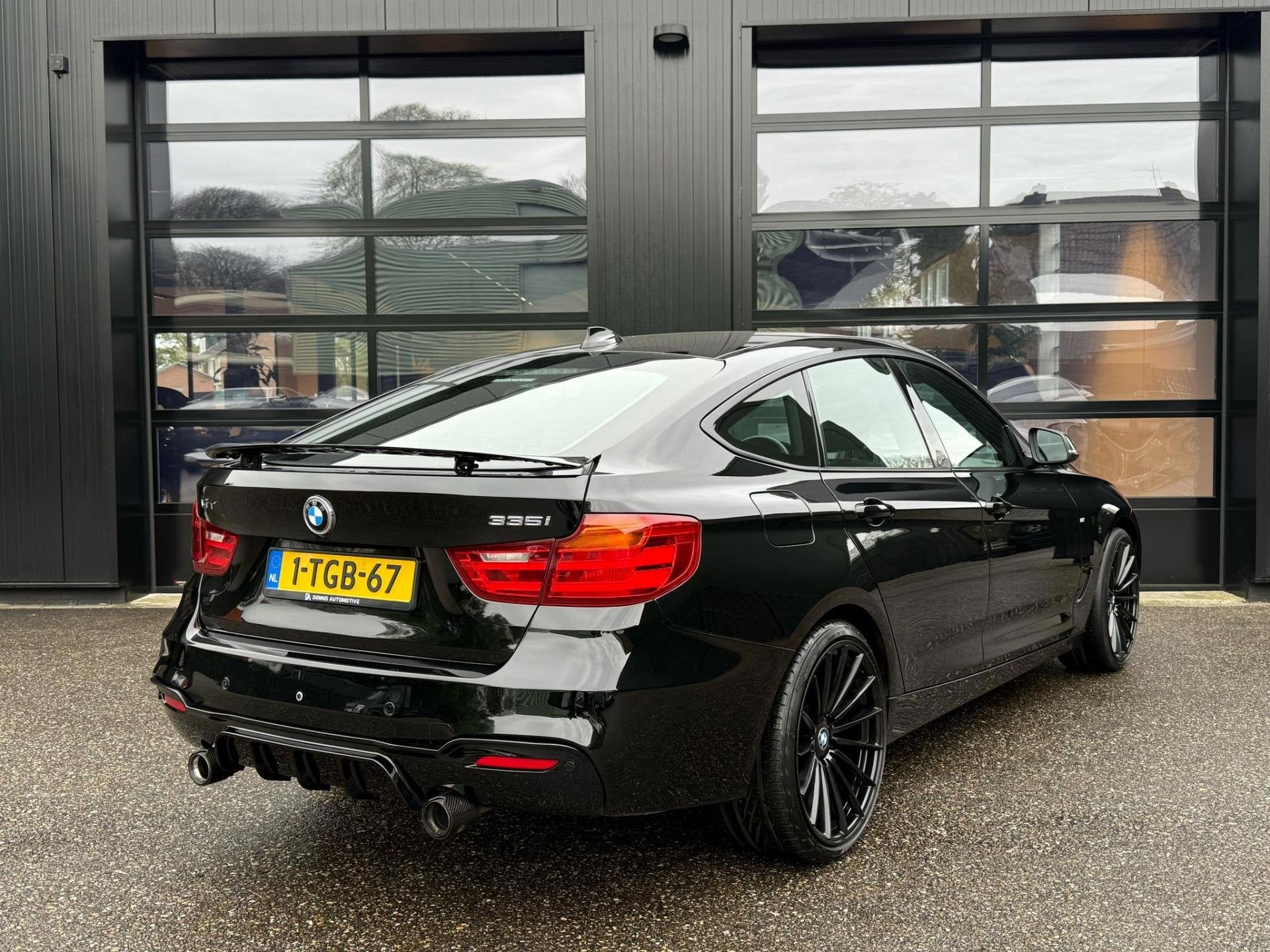 BMW 3-serie Gran Turismo 335i GT M-Sport TIK IN MOTOR, Auto's, BMW, Euro 5, Gebruikt, Zwart, Origineel Nederlands