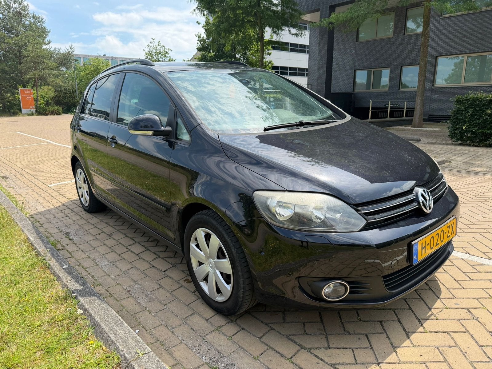 Volkswagen Golf Plus 1.2 TSI 77KW BMT 2010 Zwart, 4 cilinders, Zwart, 1200 kg, Particulier
