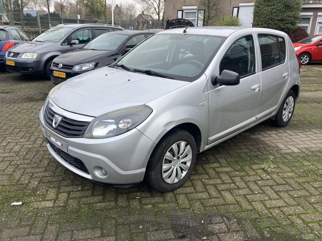 Dacia Sandero black line 1.2 16V 75 Betreft Duitse auto, Voorwielaandrijving, Euro 5, Stof, Gebruikt