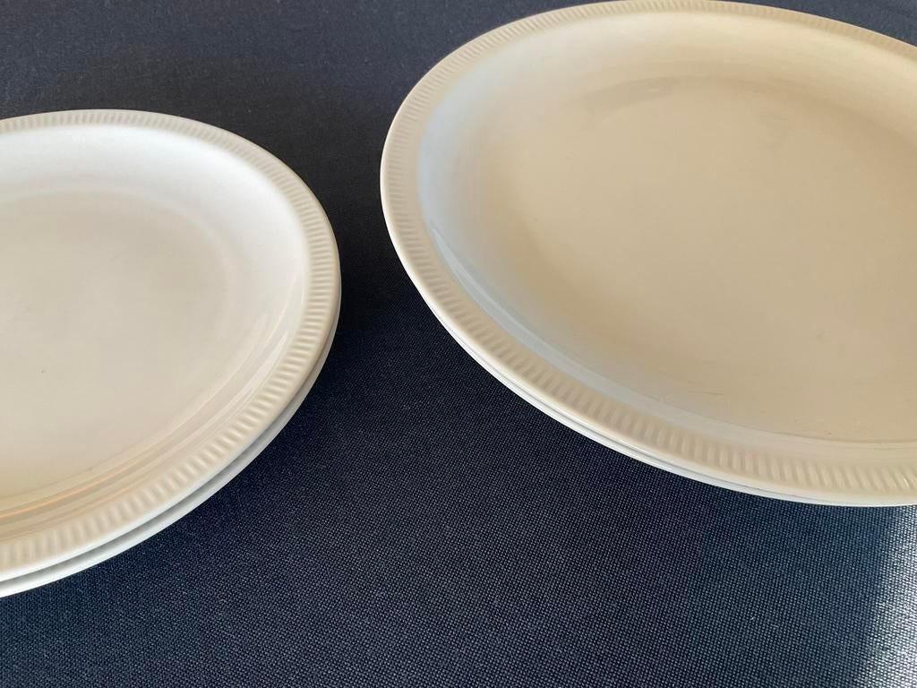 Royal porcelain borden 26.5( =arzberg cannelee), Huis en Inrichting, Keuken | Servies, Ophalen of Verzenden, Zo goed als nieuw