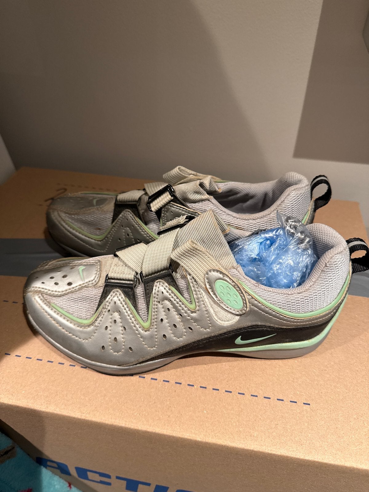 Nike fietsschoenen - zilver/mintgroen, Ophalen of Verzenden, Gebruikt, Kleding