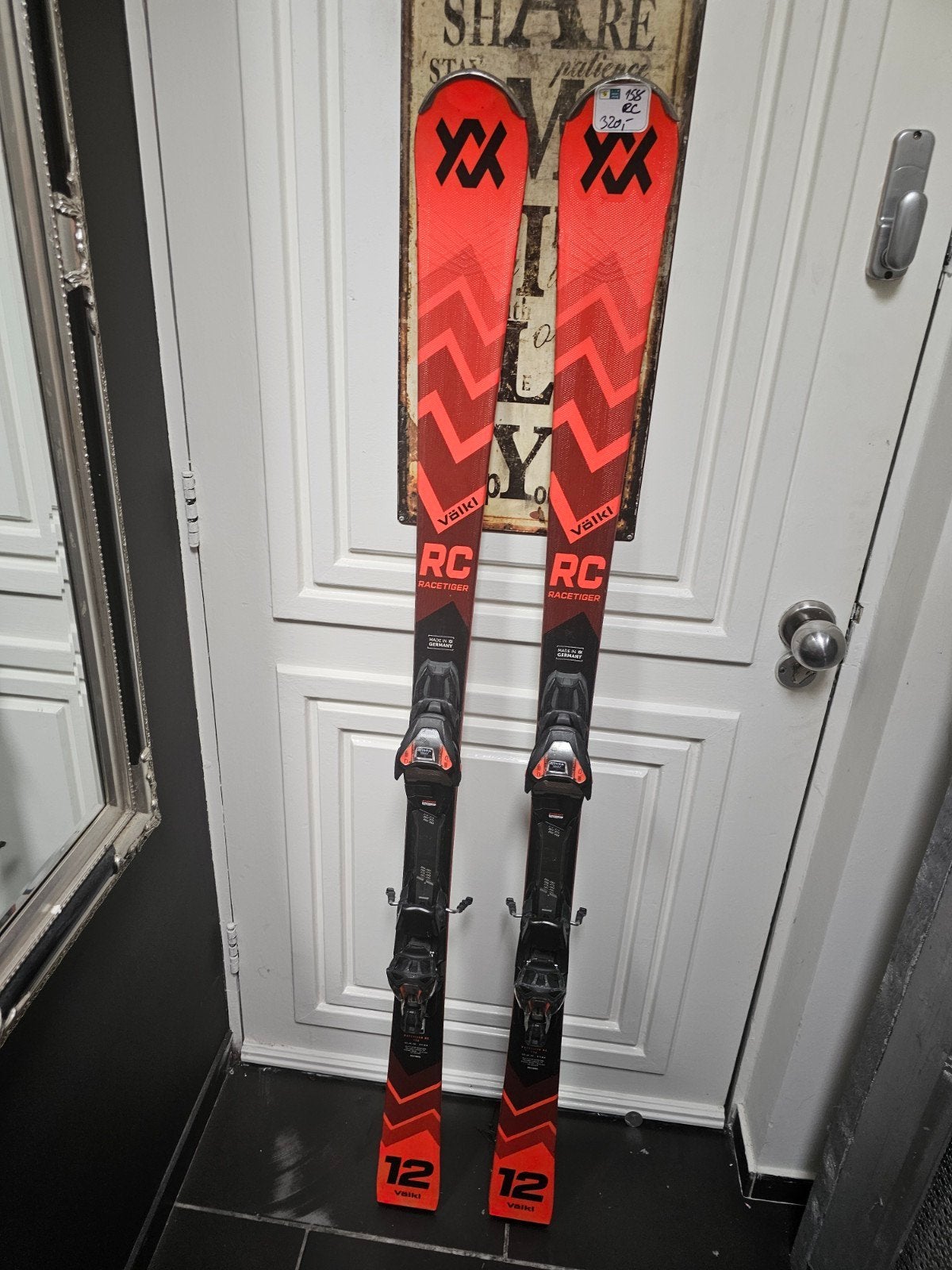 158cm VÖLKL RACETIGER RC 2025 880€ VOOR KENNERS, Overige merken, Ophalen of Verzenden, Zo goed als nieuw, Carve