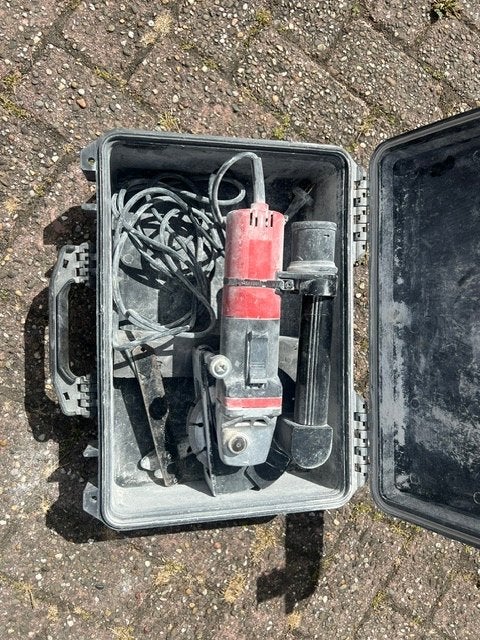Proffesionele freesmachine, Gebruikt, Sleuvenfrees, Elektrisch, Ophalen