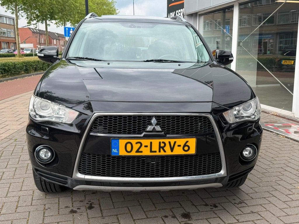 Mitsubishi Outlander 2.4 Instyle Automaat | Leder | Navigati, Auto's, Automaat, Zwart, 4 cilinders, Zwart