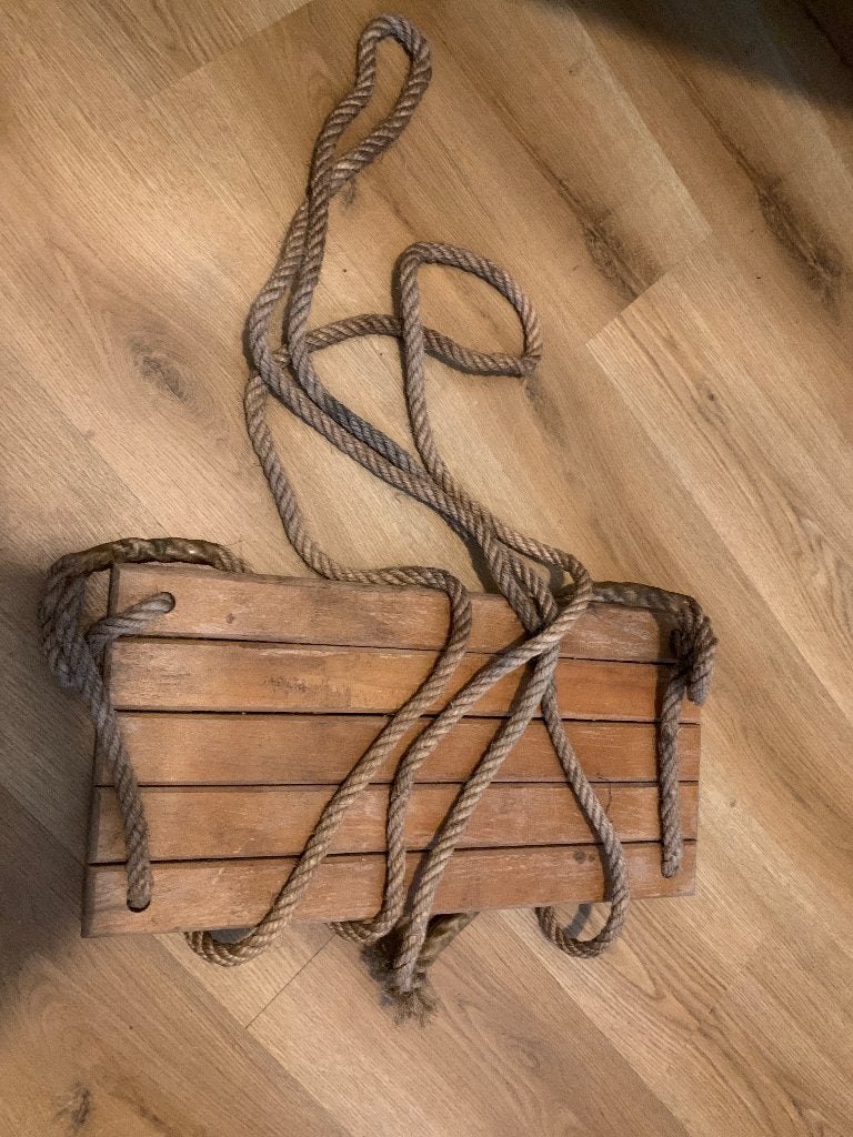 Houten schommel met touw, Ophalen of Verzenden, Gebruikt, Schommel