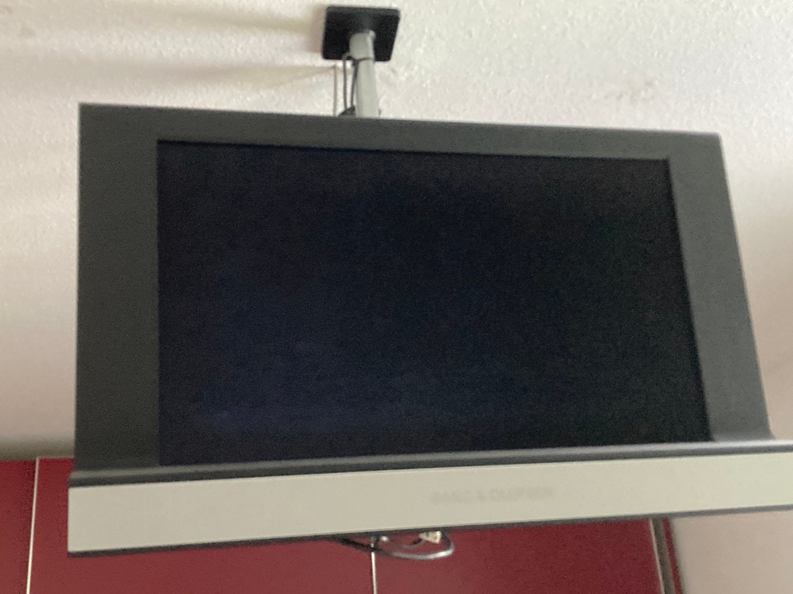 B&O Beovision 8-26, afstandbediening en ophanging., LED, 50 Hz, Zo goed als nieuw, 60 tot 80 cm