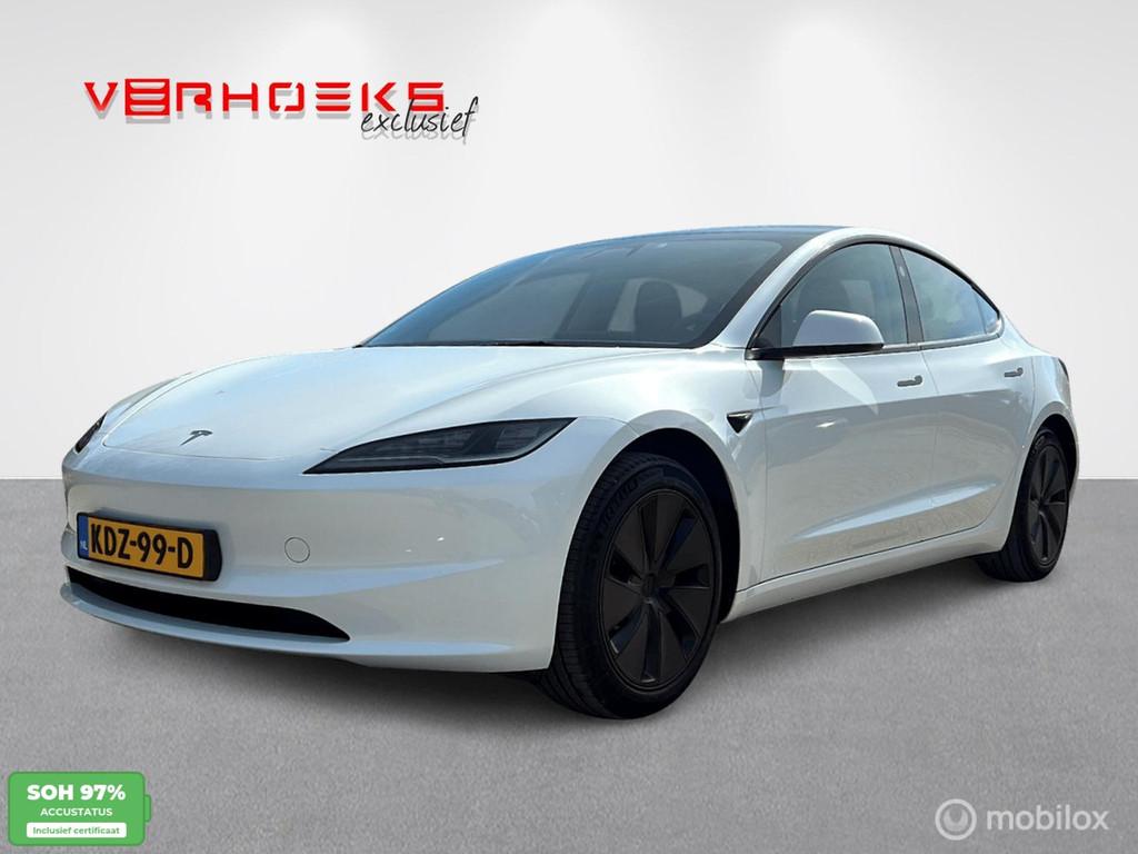 Tesla Model 3 RWD Nieuw Model + Trekhaak!, Auto's, Automaat, Achterwielaandrijving, Gebruikt, Zwart