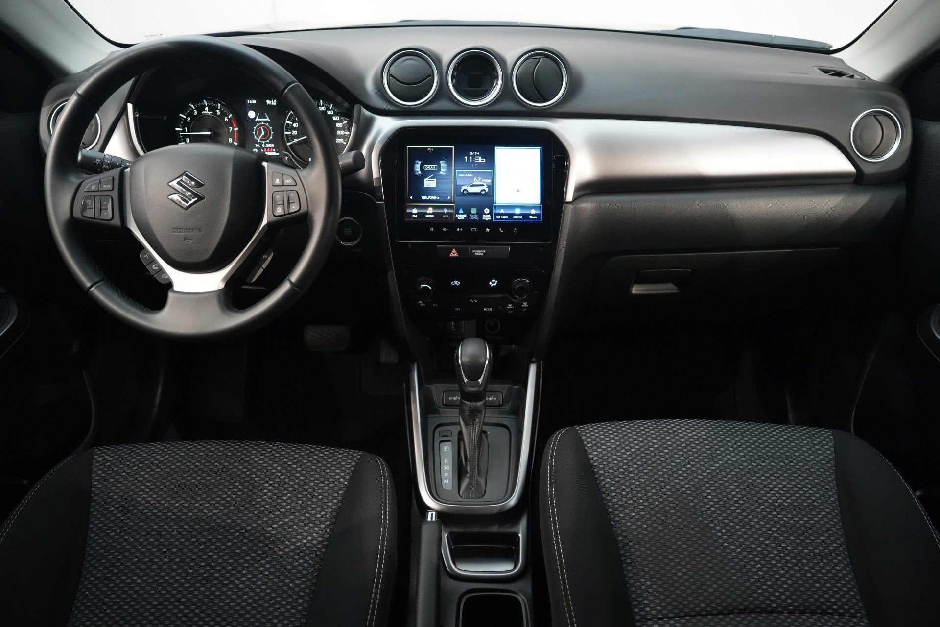 Suzuki Vitara 1.5 Hybrid Style  NAVI  CAMERA  ADAP., Auto's, Stof, Gebruikt, 4 cilinders, 400 kg