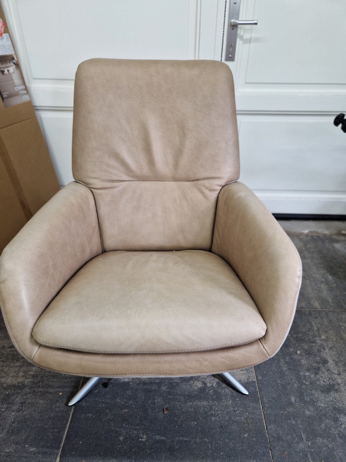 Montèl fauteuil, beige leer en stof, draaibaar onderstel, Ophalen, Overige kleuren, Leer, Zo goed als nieuw