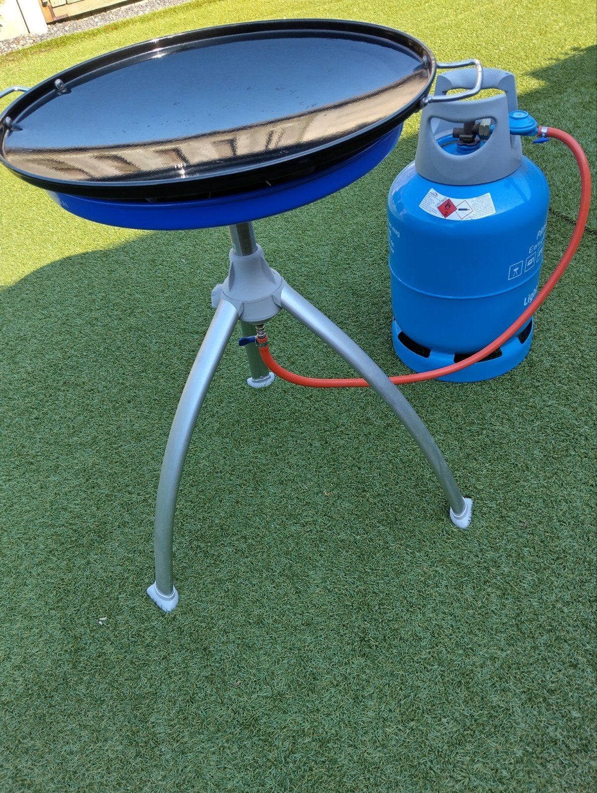 Skottelbraai inclusief gasfles, Ophalen, Zo goed als nieuw