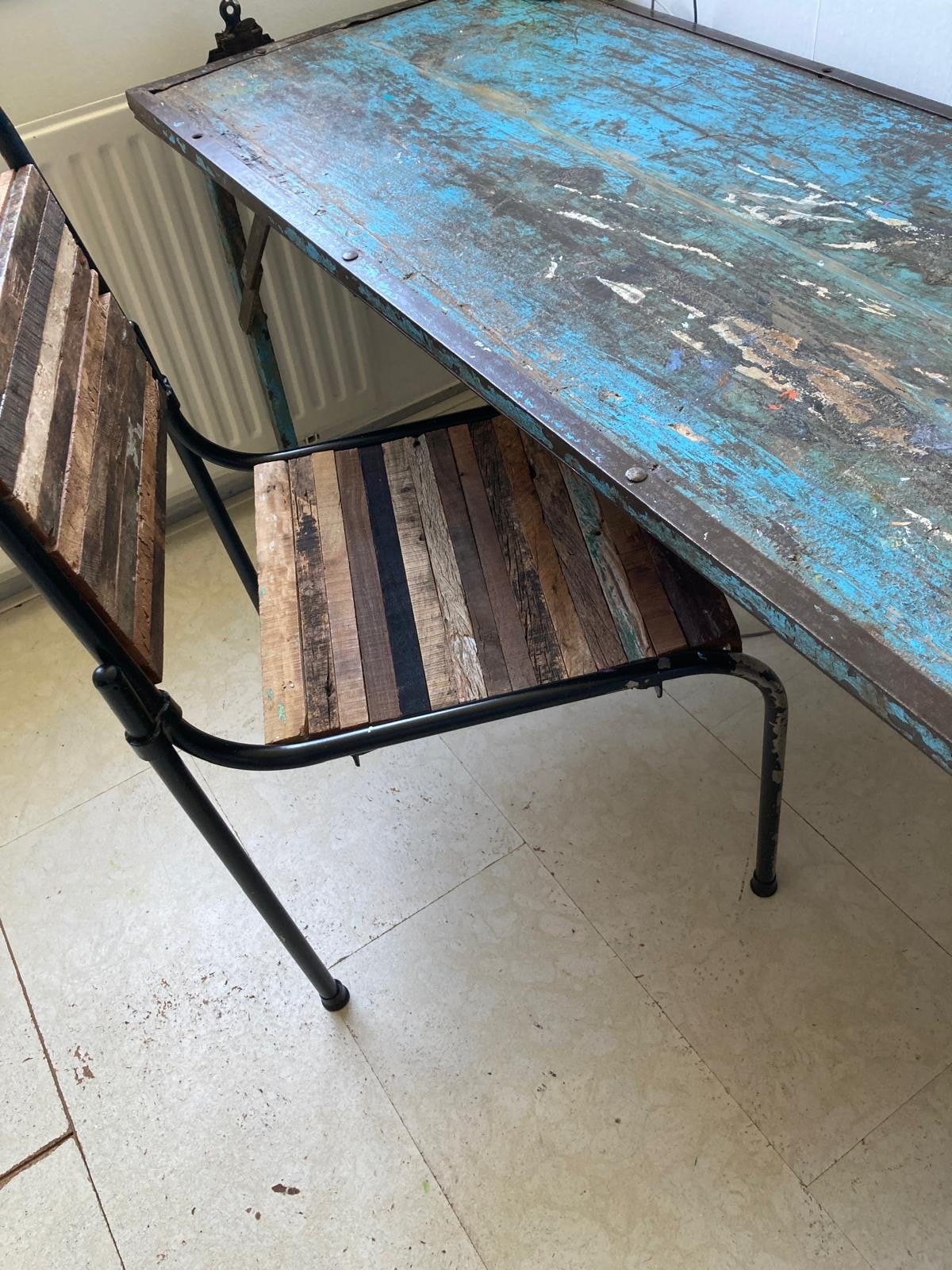 Inklapbare Indiase Markt Tafel met Prachtig Patina, Ophalen