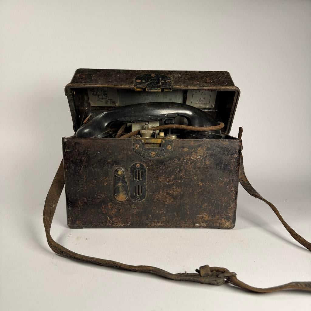 Duitse wehrmacht veldtelefoon wo2, Ophalen of Verzenden, Duitsland, Kleding of Schoenen
