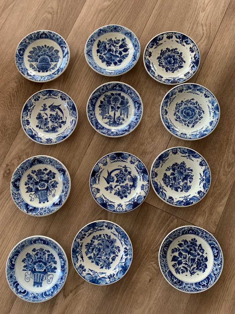 Te koop 12 Delfts blauwe bordjes, Antiek en Kunst, Ophalen