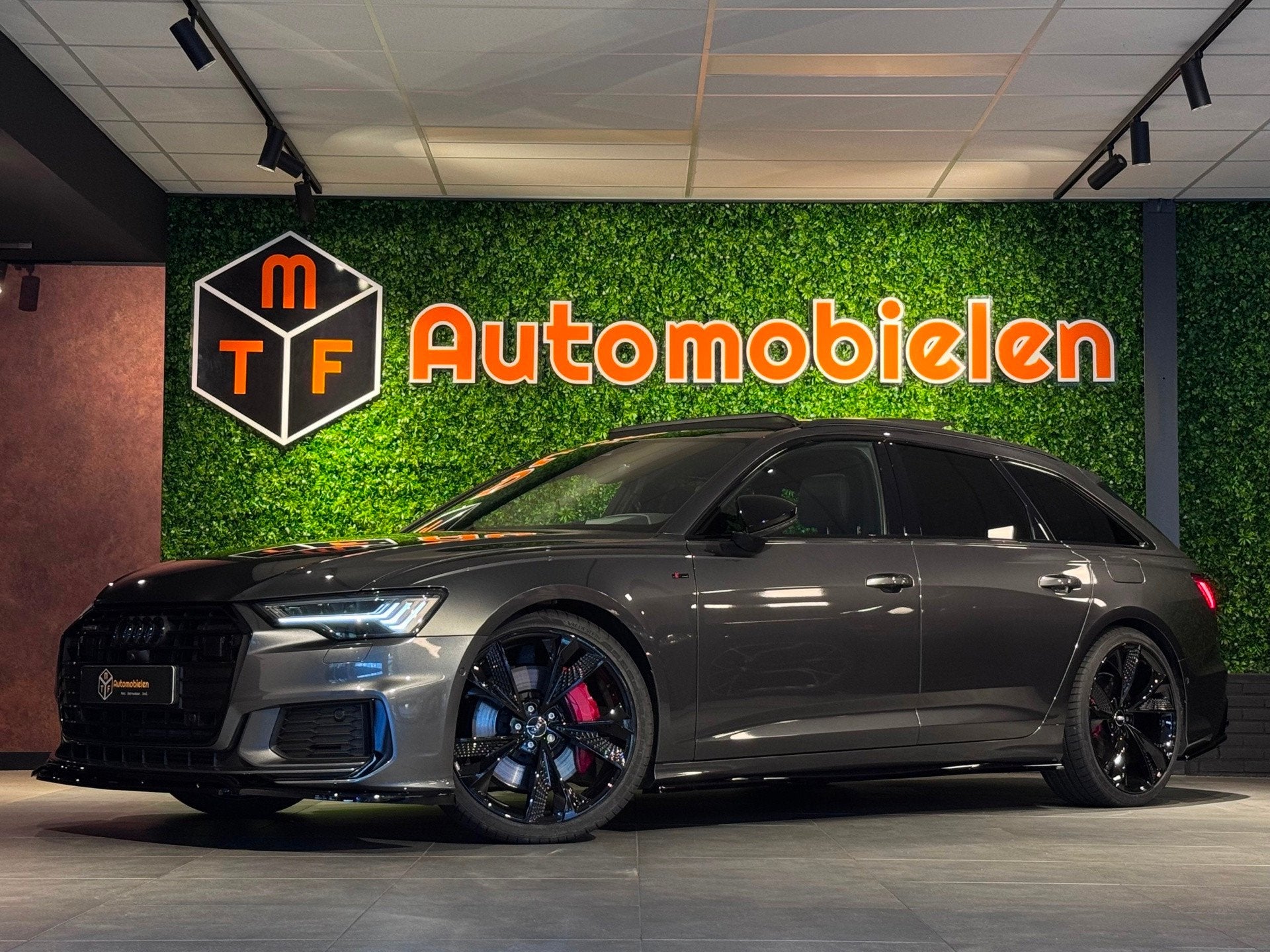 Audi A6 Avant 55 TFSI e QUATTRO 3x S-LINE 367PK|PANO|CAMERA|, Auto's, Automaat, Dealer onderhouden, Gebruikt, 4 cilinders
