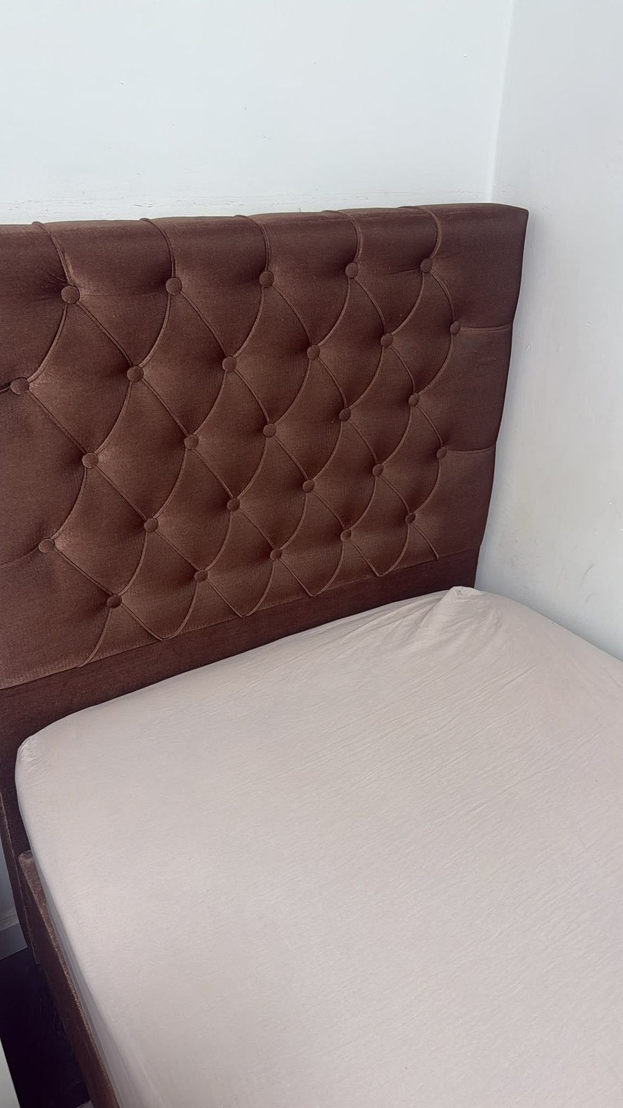 EENPERSOONSBED GLOEDNIEUW MET MATRAS, Ophalen of Verzenden, Zo goed als nieuw, Eenpersoons, 90 cm