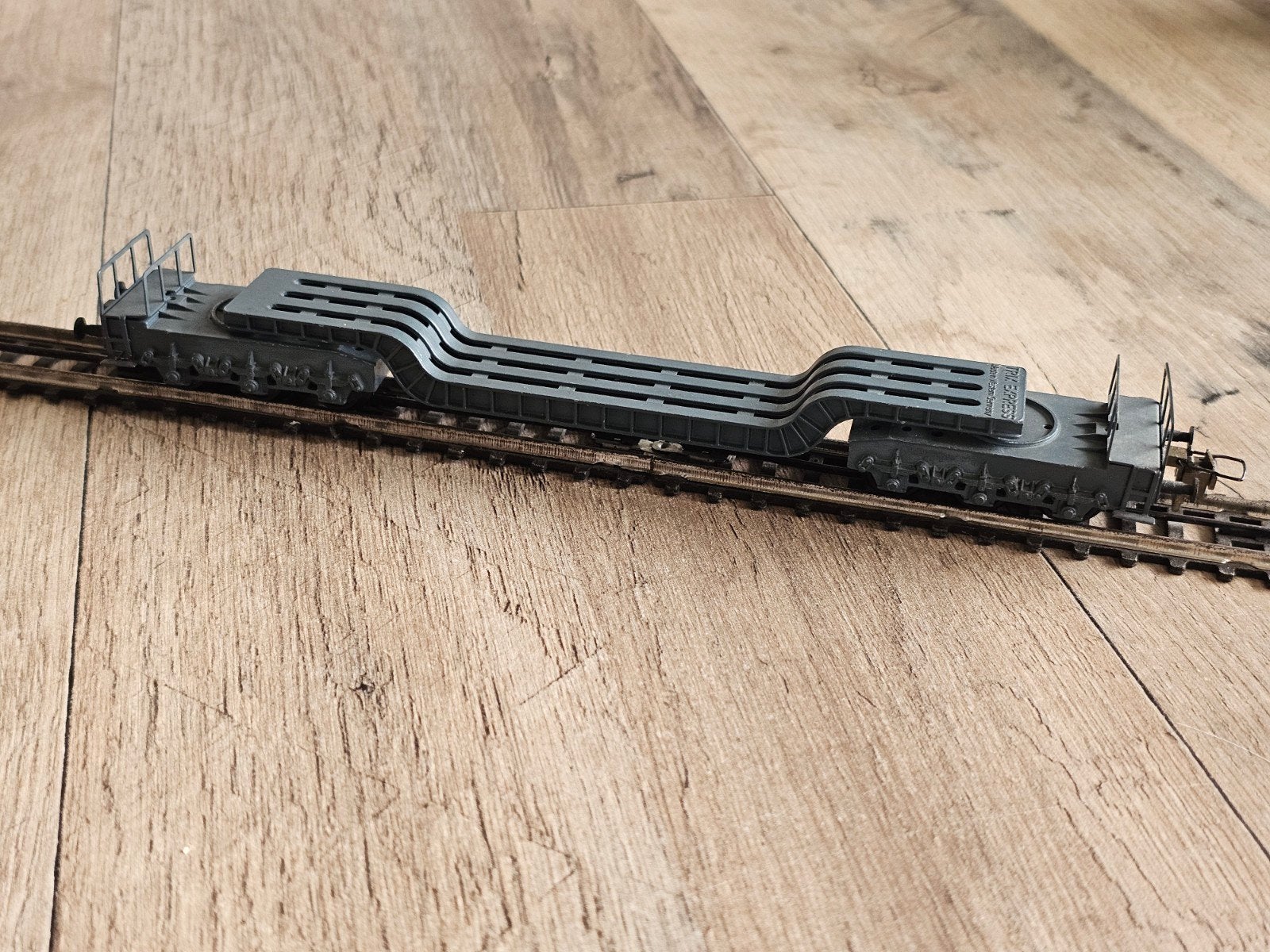 Trix Express H0 dieplader modeltrein, geheel metaal, Gebruikt, Gelijkstroom, Trix, Wagon