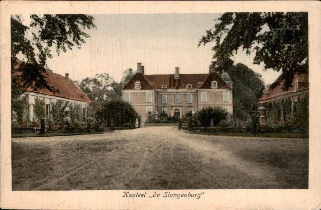 Varsseveld - Kasteel de Slangenburg - Vooraanzicht, Ophalen of Verzenden, 1920 tot 1940, Gelopen, Gelderland