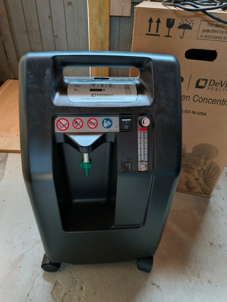 Oxygen concentrator 5 liter, Ophalen, Zo goed als nieuw