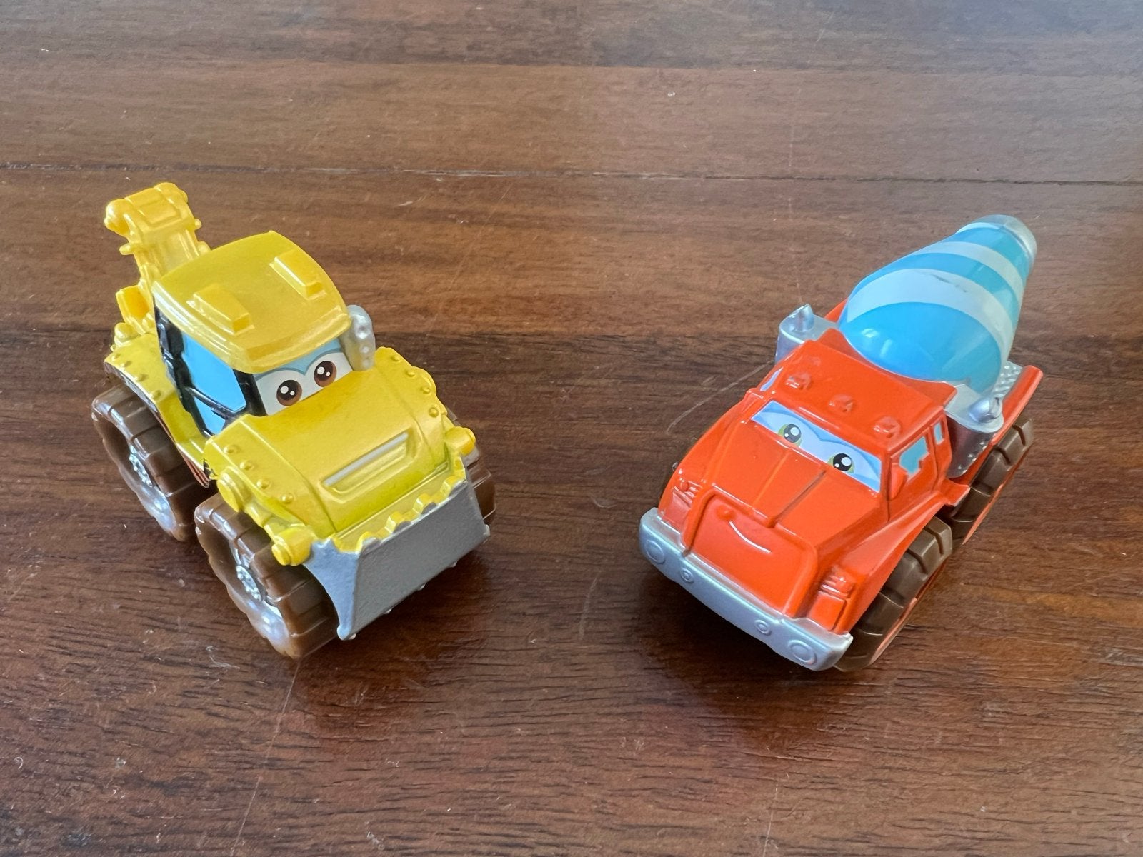 Tonka speelgoedvoertuigen: Bulldozer en Cementwagen, Ophalen of Verzenden, Zo goed als nieuw