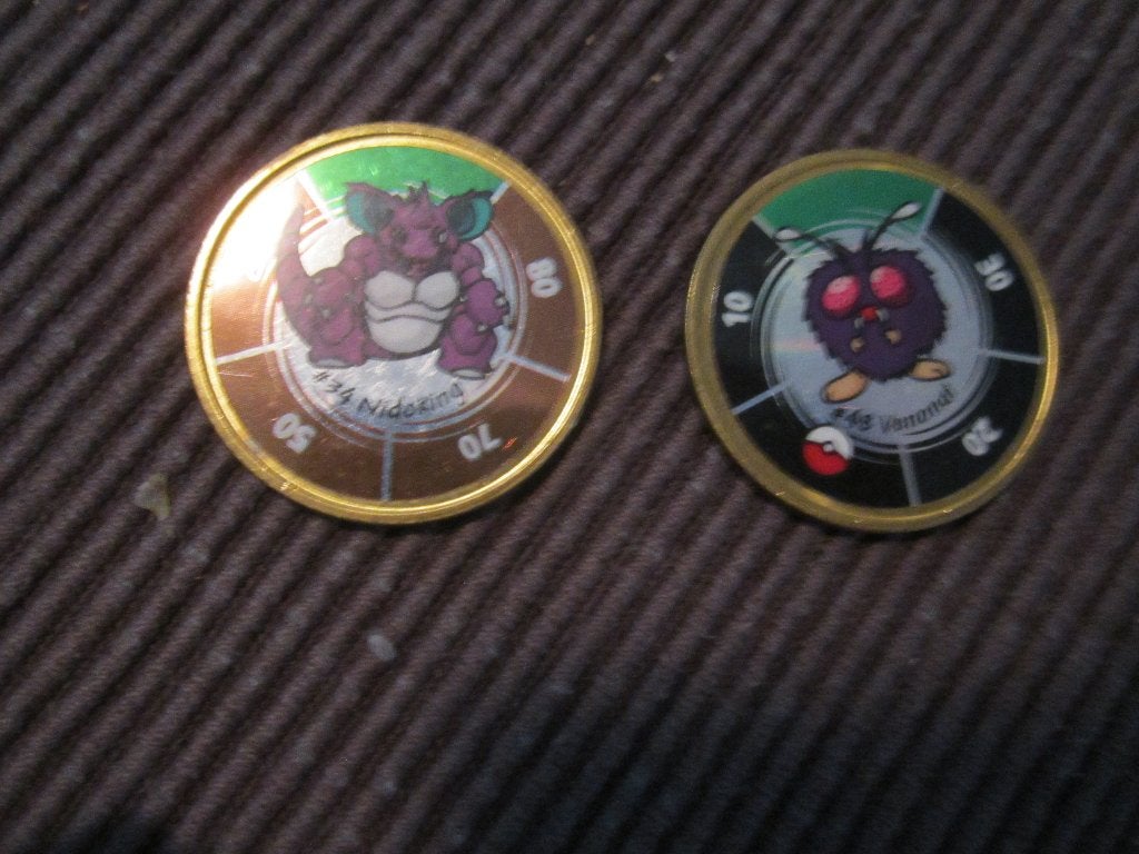 29.   Pokemon gevechtsmunten van Hasbro game 1999, per stuk, Ophalen, Zo goed als nieuw