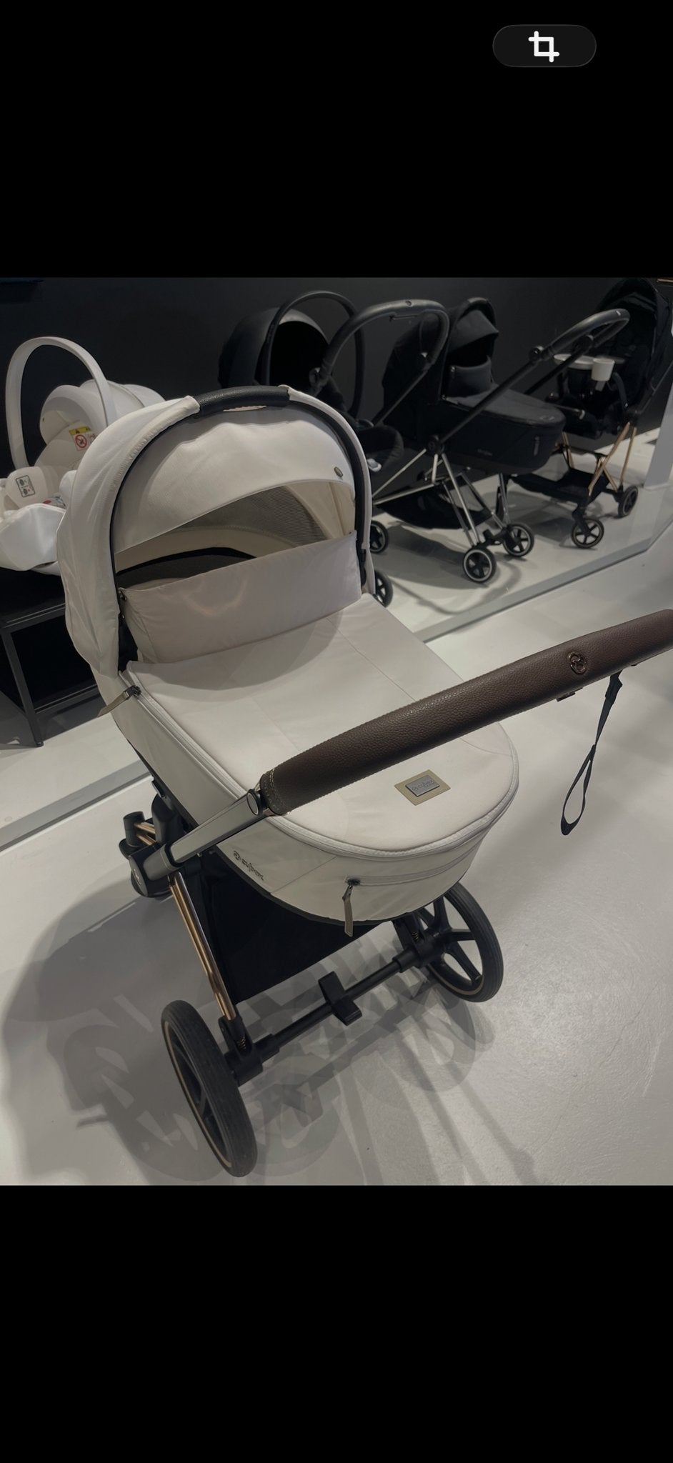 Cybex Priam 4 Wit Waterafstotend reiswieg !, Ophalen of Verzenden, Zo goed als nieuw, Met reiswieg, Kinderwagen