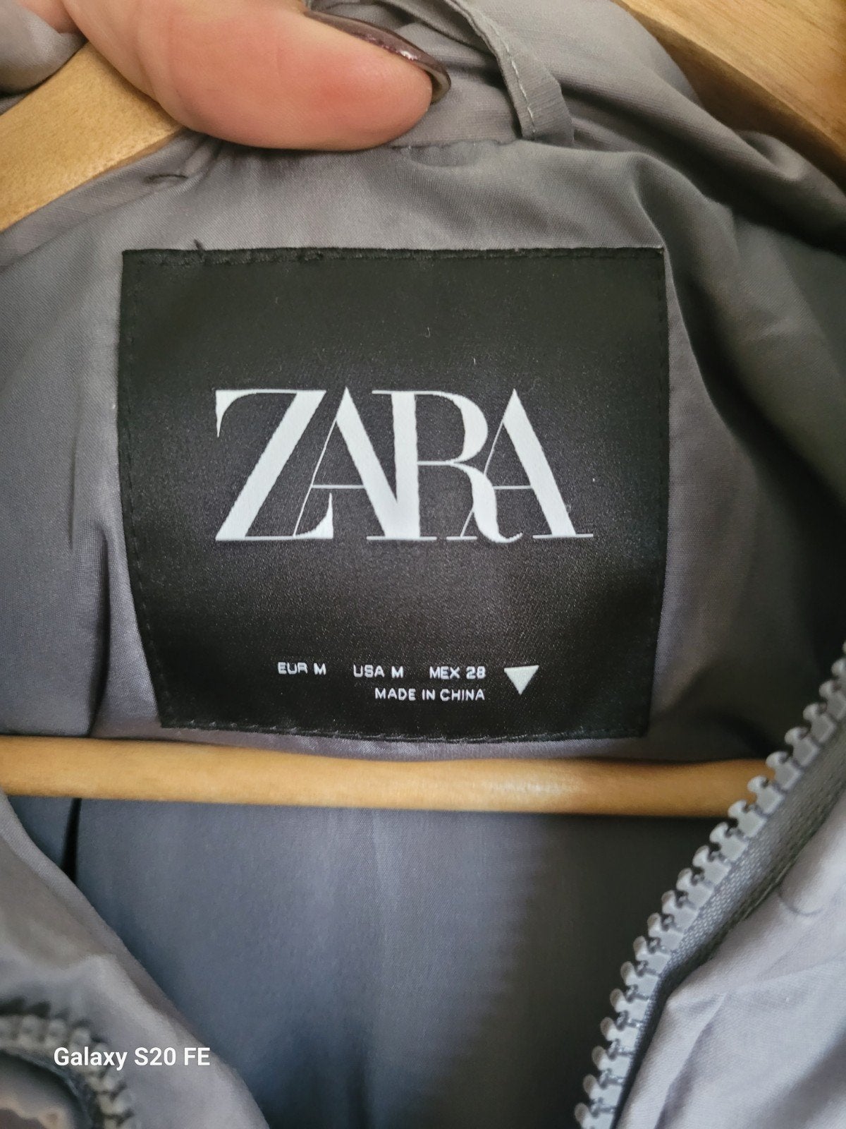 Zara Puffer Jas Maat M - Grijs, Maat 38/40 (M), Zara, Ophalen of Verzenden, Zo goed als nieuw