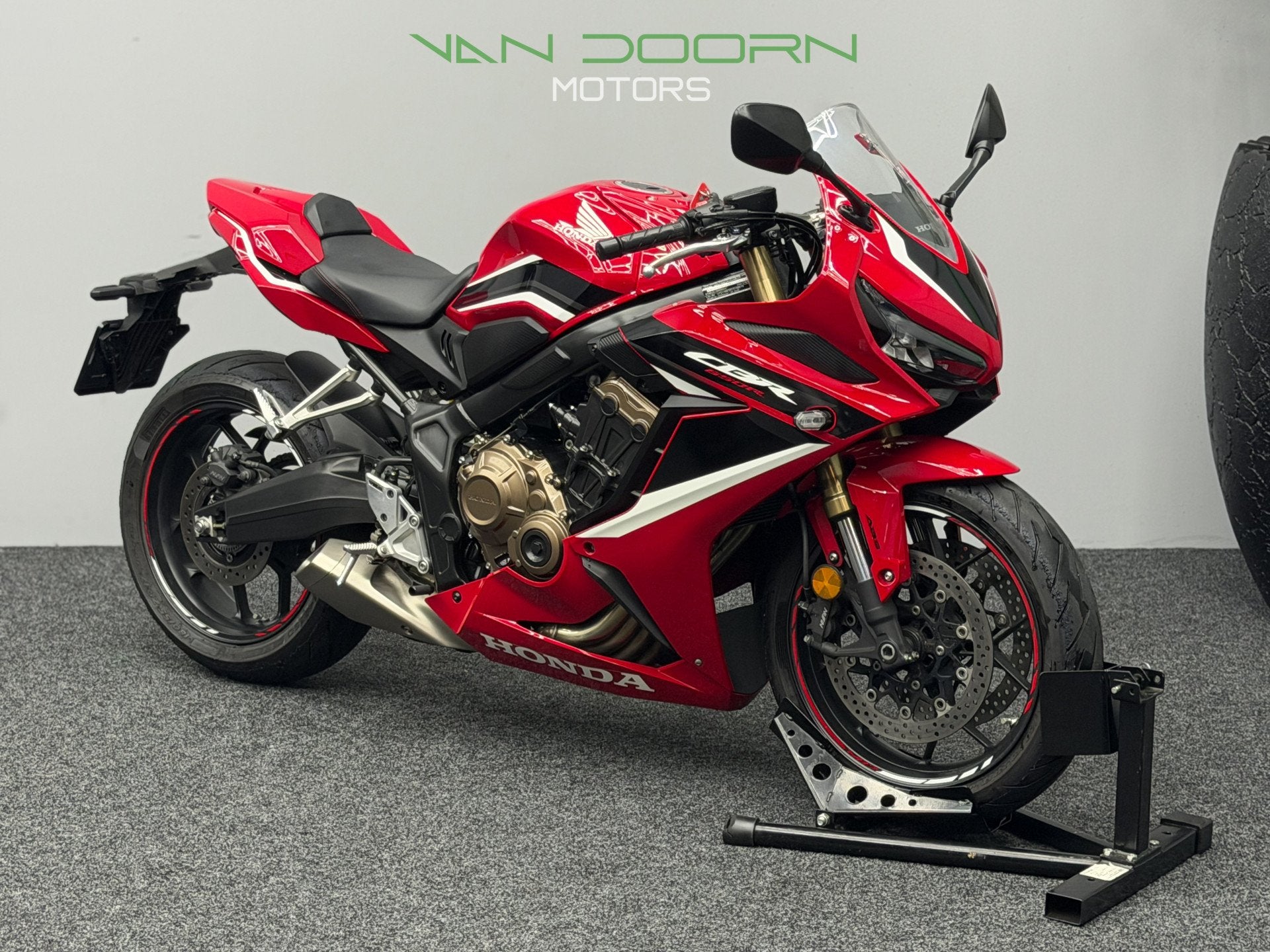 Honda SUMMERSALE! CBR 650R | ABS | RED | 2021 | 8DKM! | Gara, Motoren, Motoren | Honda, Info@vandoornmotors.nl, 649 cc, Kraaivenstraat 23-5
5048AB  TILBURG, NL