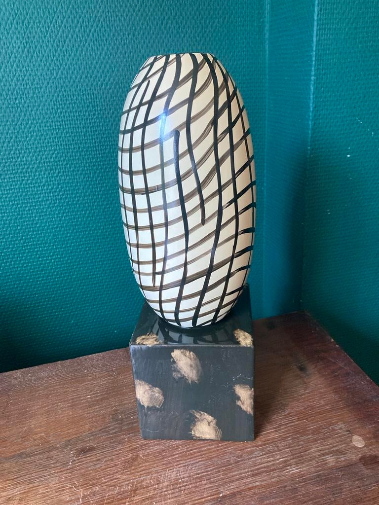 Decoratieve vaas met uniek rasterpatroon, Ophalen of Verzenden