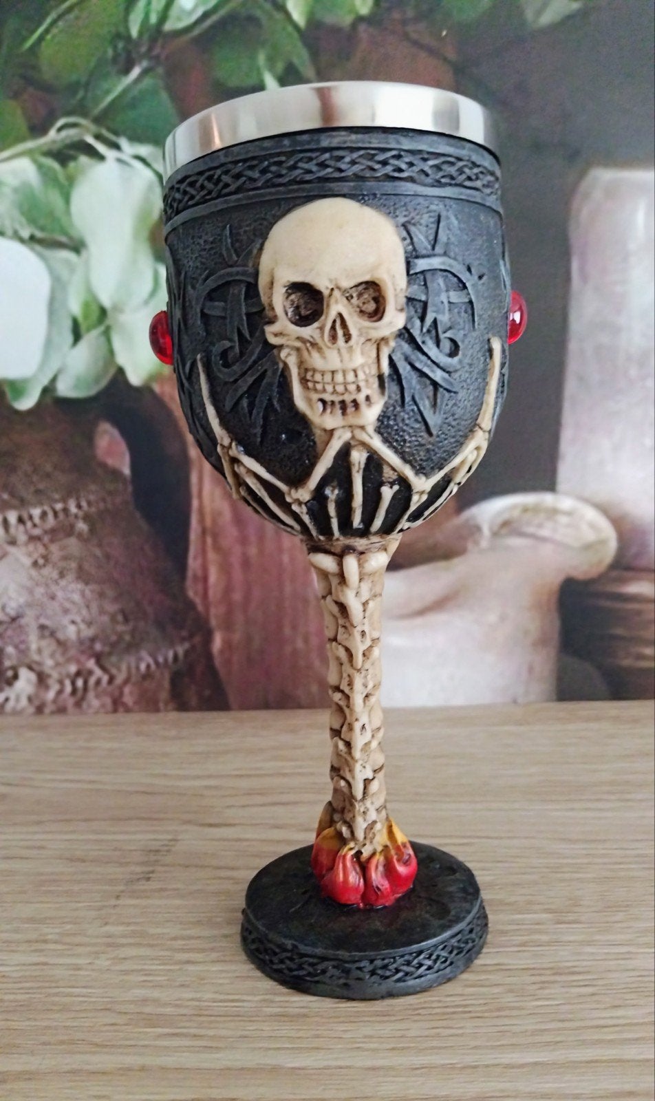 Gothic Wine Chalice with Skulls Halloween, Verzamelen, Beelden en Beeldjes, Ophalen of Verzenden, Nieuw, Fantasy