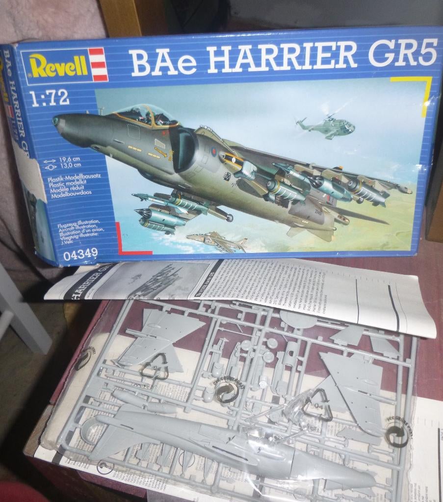 NIEUW Revell Harrier, Verzenden, Nieuw, 1:72 tot 1:144, Revell