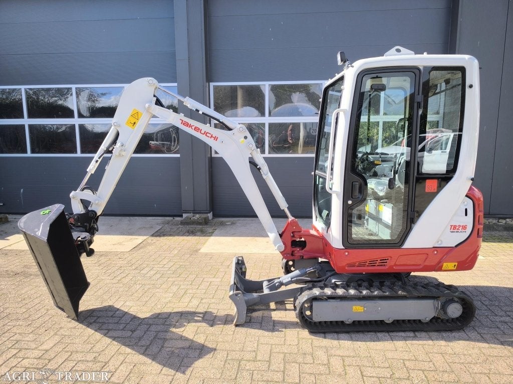 TAKEUCHI TB216, -, Niet opgegeven, Ophalen of Verzenden, Niet opgegeven
