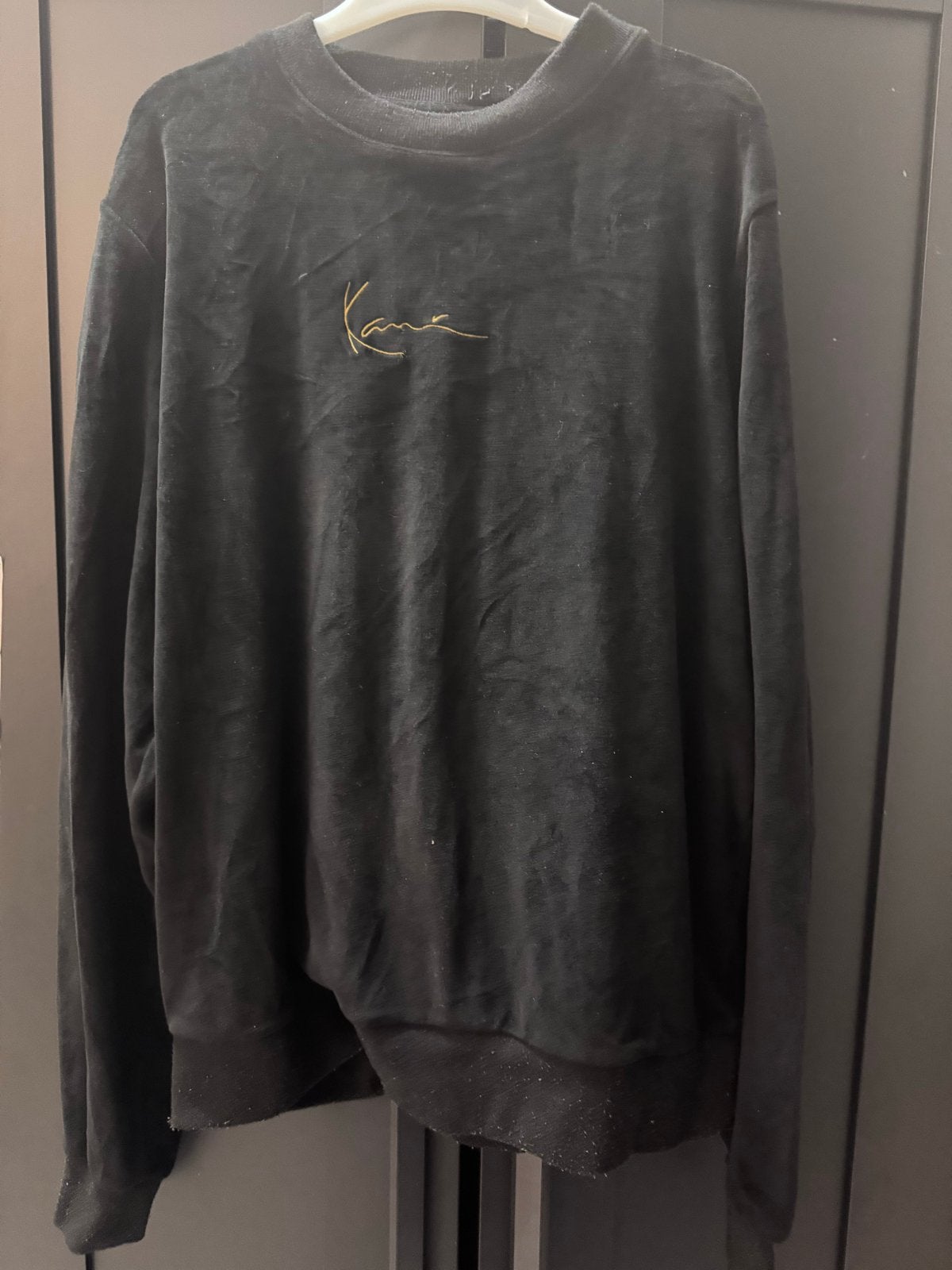 Karl Kani Sweater Zwart Velours met Geborduurd Logo, Ophalen of Verzenden, Gedragen, Maat 46 (S) of kleiner, Zwart