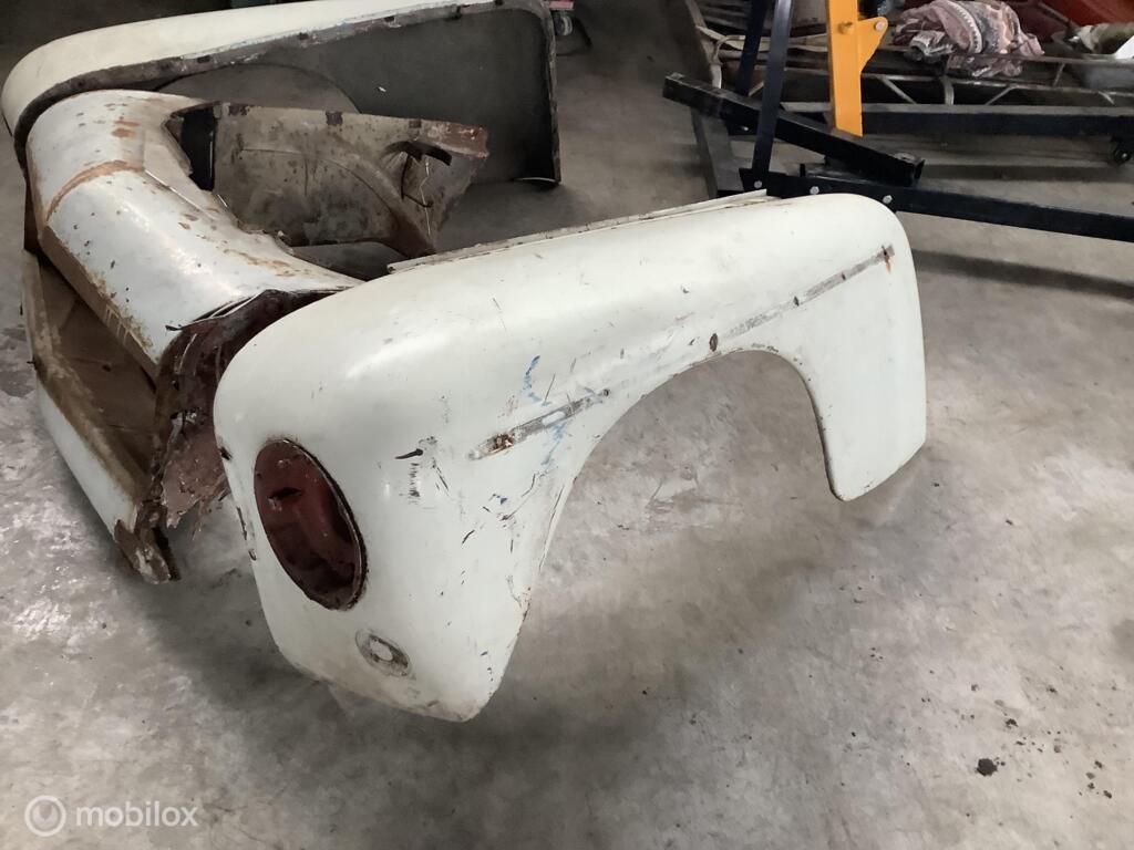 voorkant, kop, neus Volvo 444 544 Duett spatbord voorfront, Gebruikt, Ophalen of Verzenden