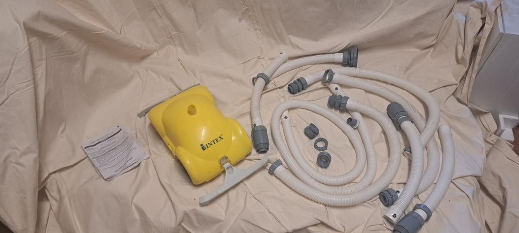 Intex Automatische Zwembad Stofzuiger, Ophalen