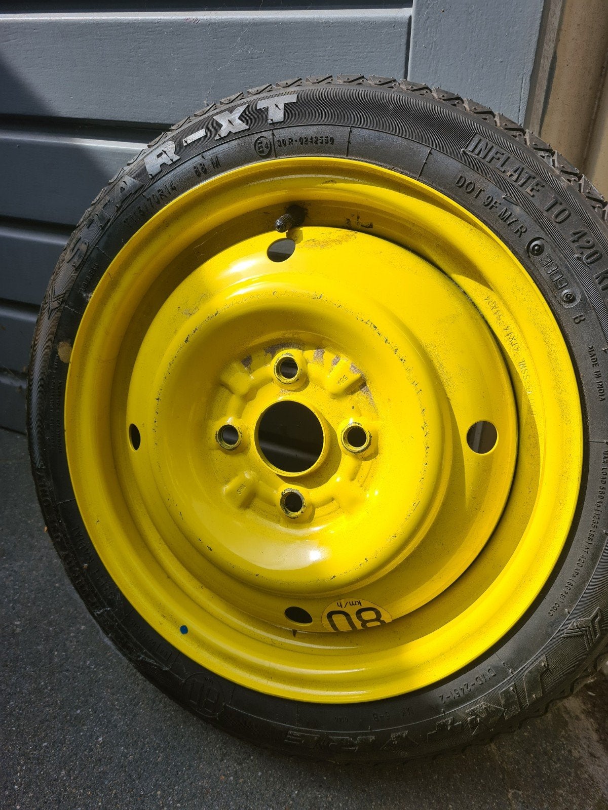Thuiskomer reservewiel T115/70R14 14 inch 4-gaats, Auto diversen, Aanhangwagen-onderdelen, Ophalen of Verzenden