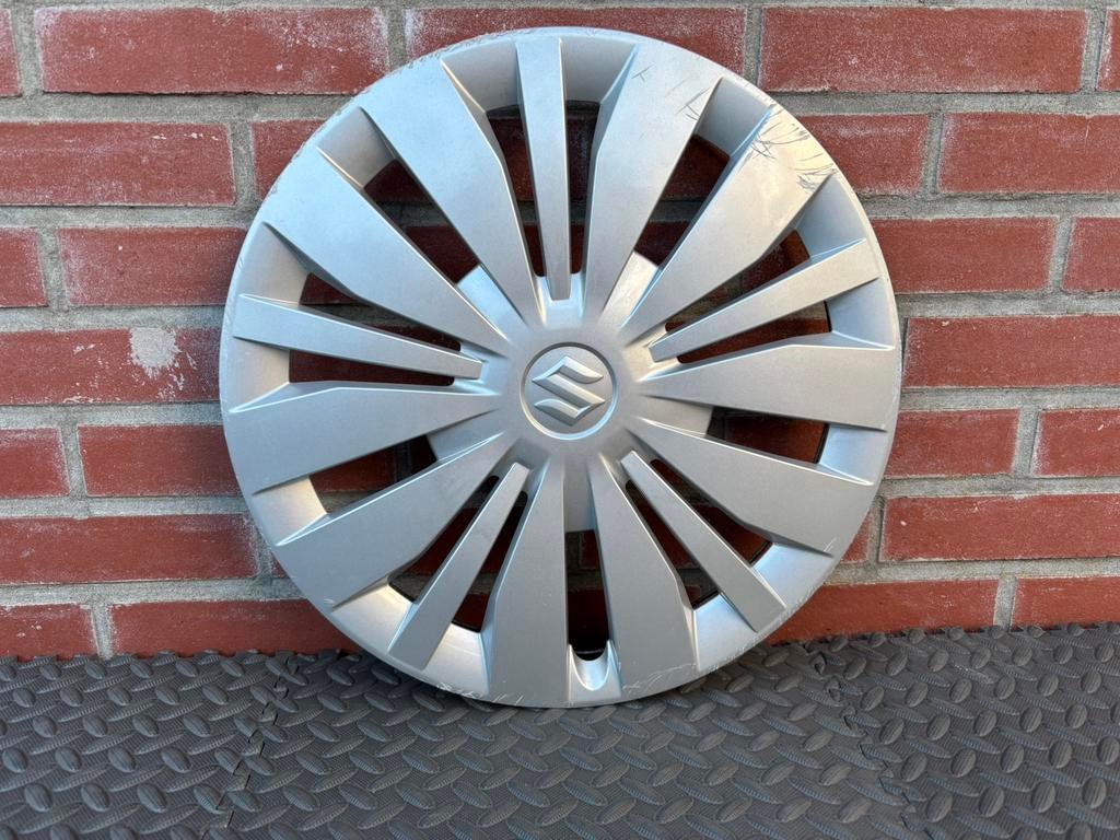 1 originele Suzuki Swift en Splash wieldop 15 inch, Auto diversen, Wieldoppen, Ophalen of Verzenden, Gebruikt