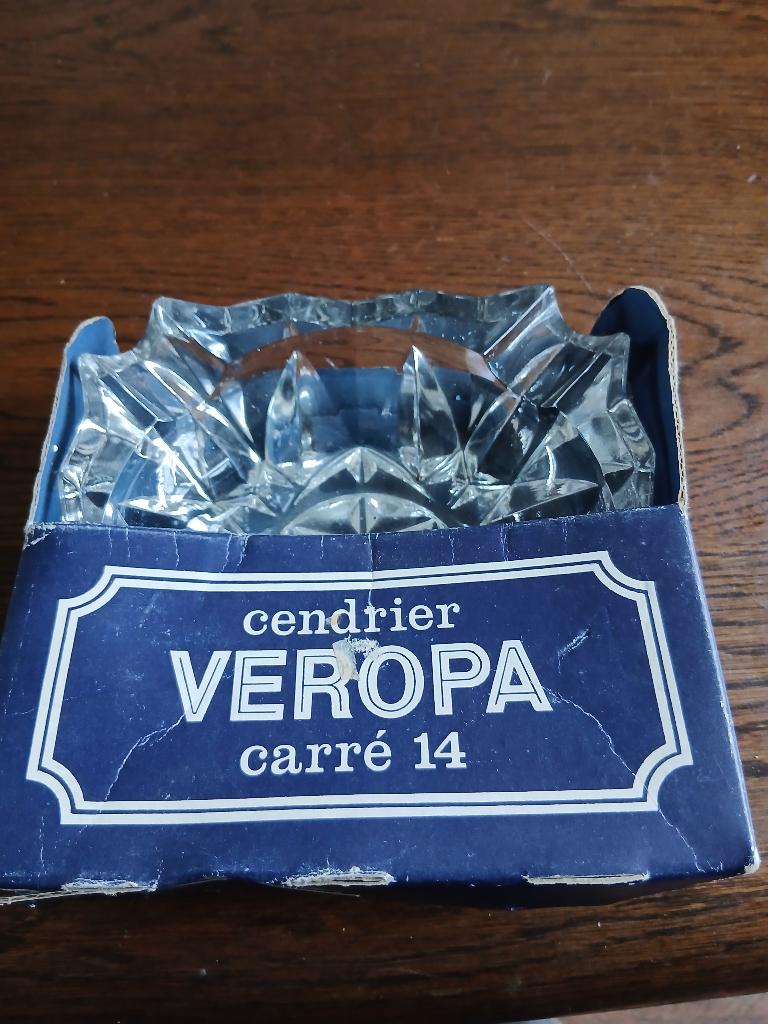 Veropa glazen asbak, Ophalen of Verzenden