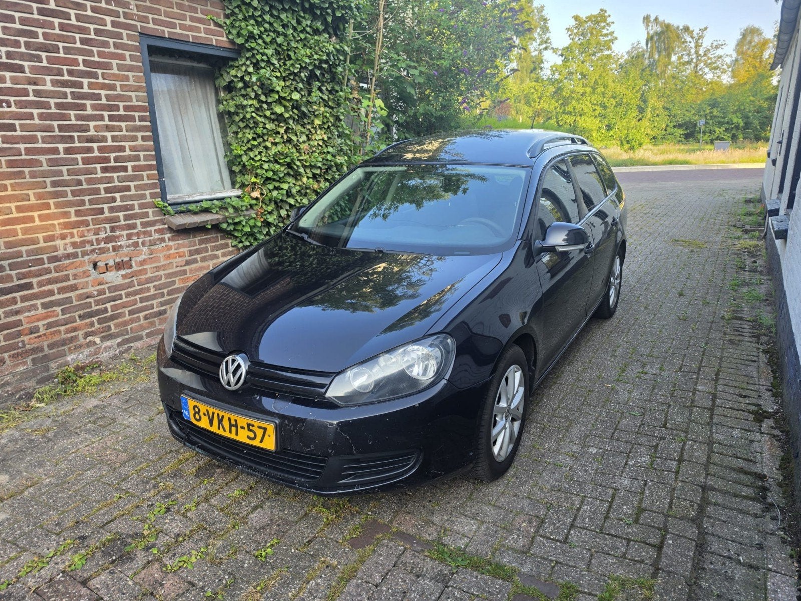 Volkswagen Golf 1.6 D Variant 2010 Grijs kenteken Export, Stof, 4 cilinders, Volkswagen, Zwart