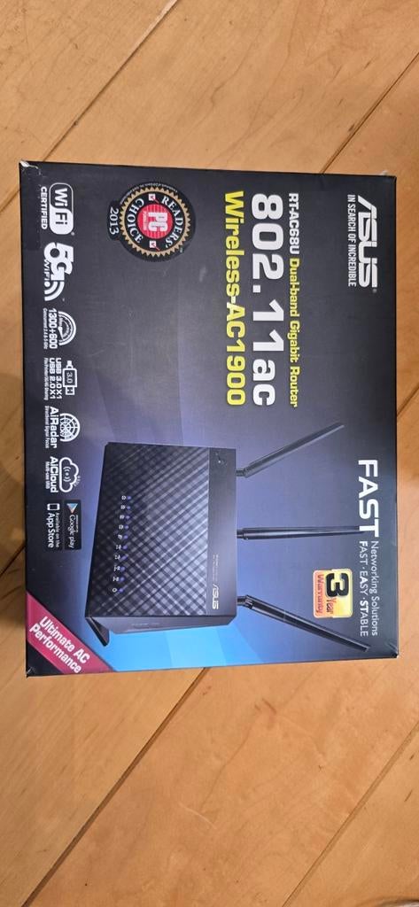 ASUS RT-AC68U Dual-band Gigabit Router 802.11ac, Computers en Software, Routers en Modems, Ophalen of Verzenden, Zo goed als nieuw