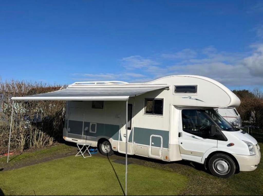 Camper Ford Rimor 2.4 TDCi 687TC XXL garage vakantie klaar!, Caravans en Kamperen, Campers, Alkoof, Ringverwarming, Ford, 7 tot 8 meter