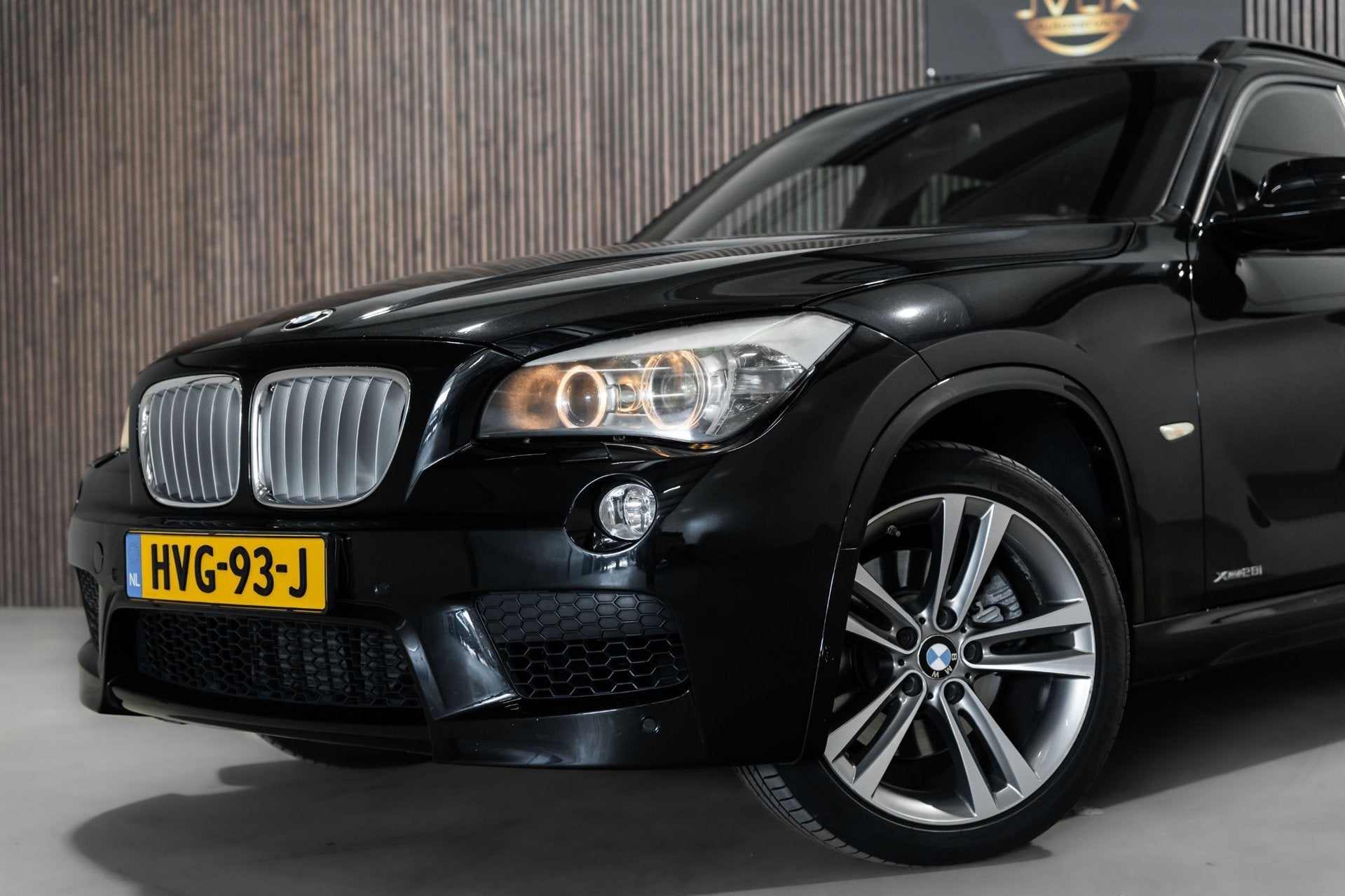 BMW X1 XDrive28i M Pakket LED PANO LEDER, Auto's, Euro 5, Gebruikt, Zwart, 2000 kg