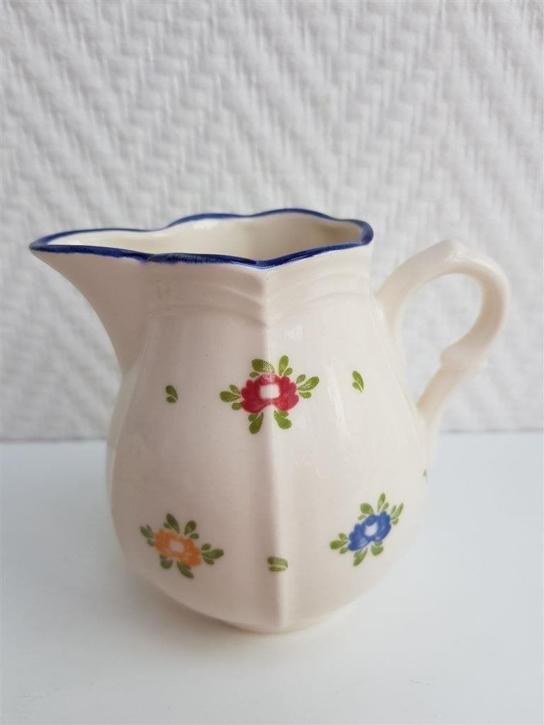 Zeller Petit Rose, Fleur, melkkan, kom, suikerpot, Ophalen of Verzenden, Zo goed als nieuw, Bord(en), Overige stijlen