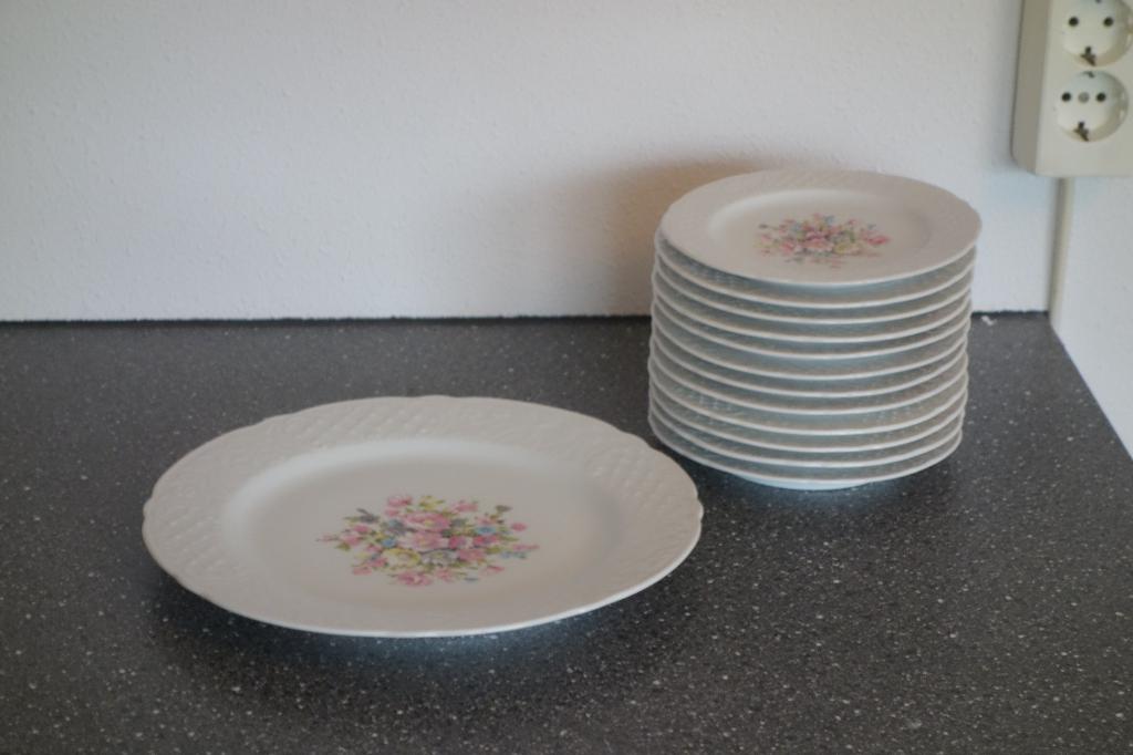 taartschaal met schoteltjes, Ophalen, Overige stijlen, Porselein, Schaal of Schalen