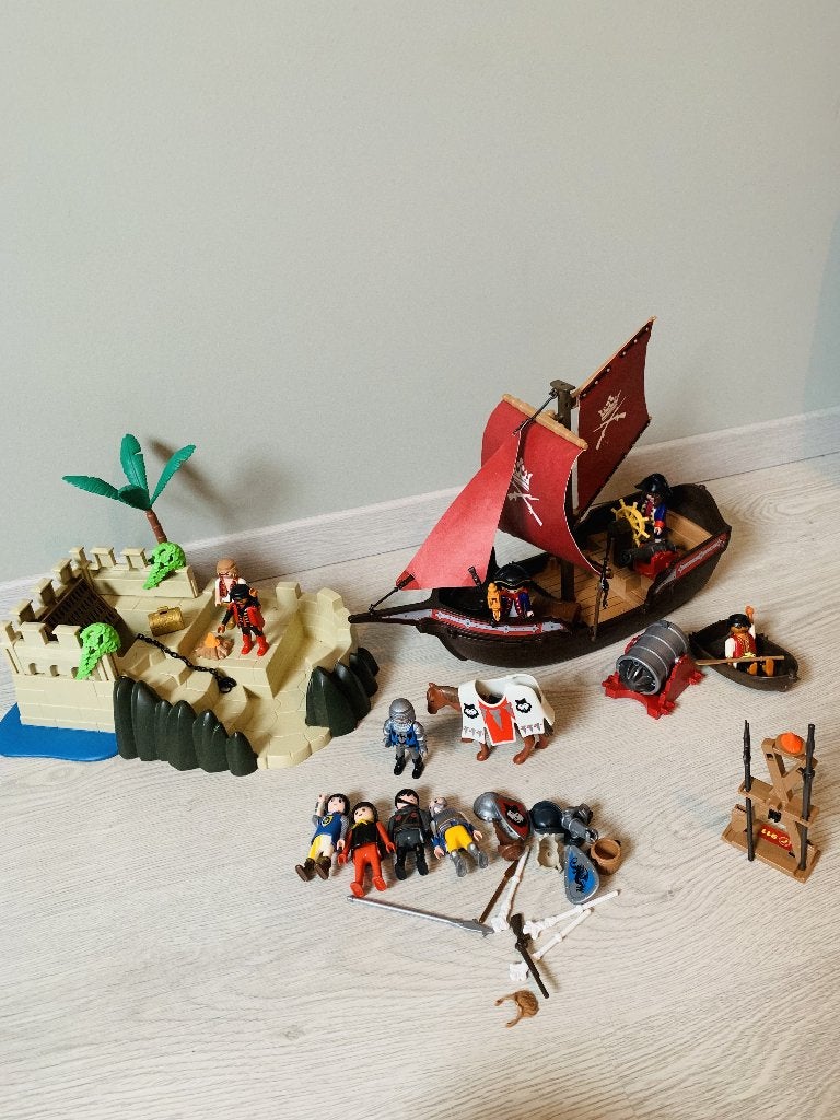 Play mobiel piraten schip en eiland, Kinderen en Baby's, Speelgoed | Playmobil, Ophalen of Verzenden, Gebruikt