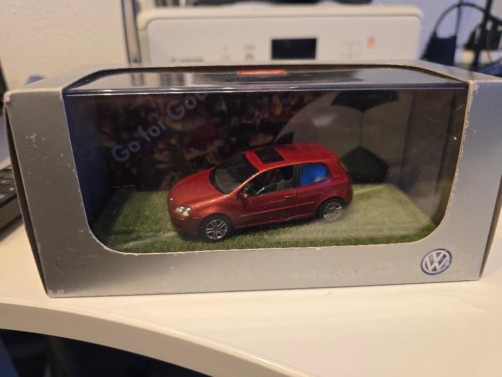 Volkswagen Golf 5 Goal 1/43, Hobby en Vrije tijd, Modelauto's | 1:43, Ophalen of Verzenden, Nieuw, Auto, Schuco