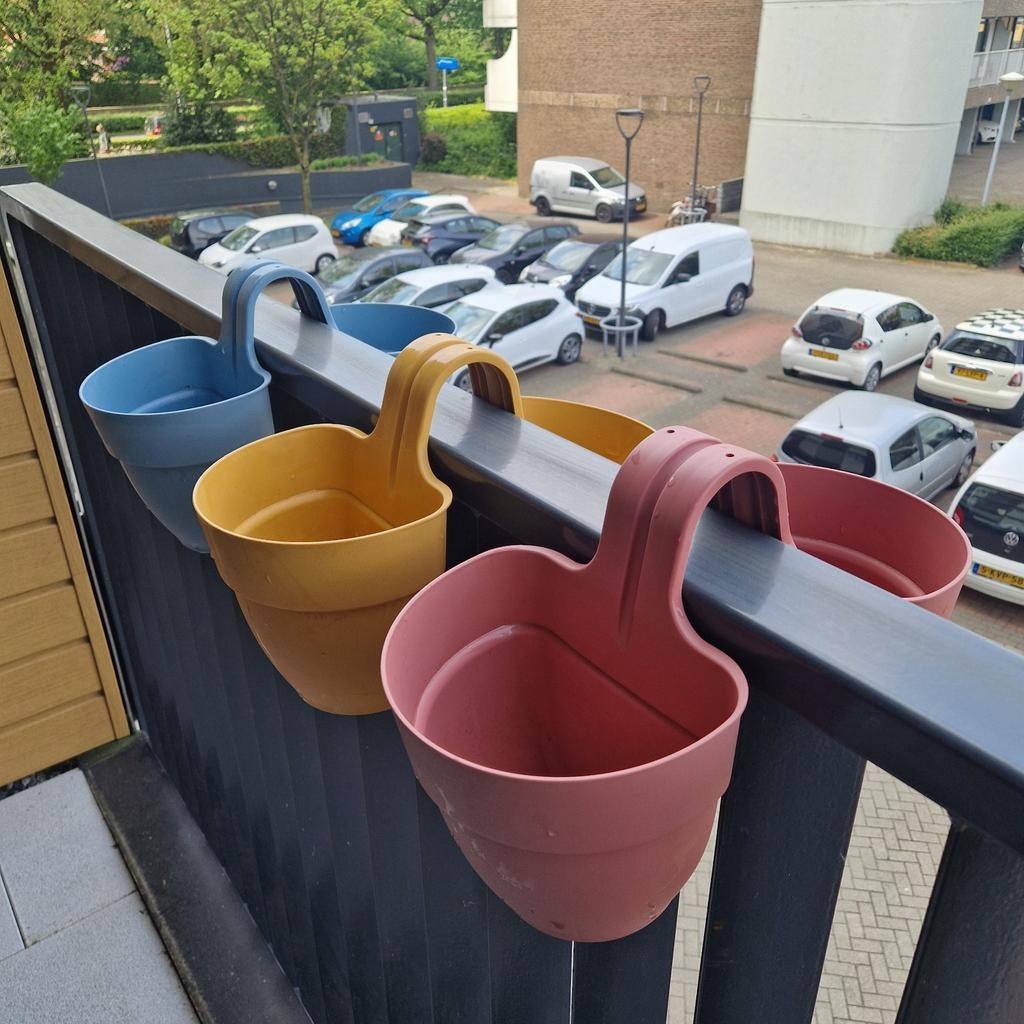 3 gekleurde bloembakken voor balkonreling - Intratuin, Tuin en Terras, Bloembakken en Plantenbakken, Ophalen, Kunststof, Minder dan 30 cm