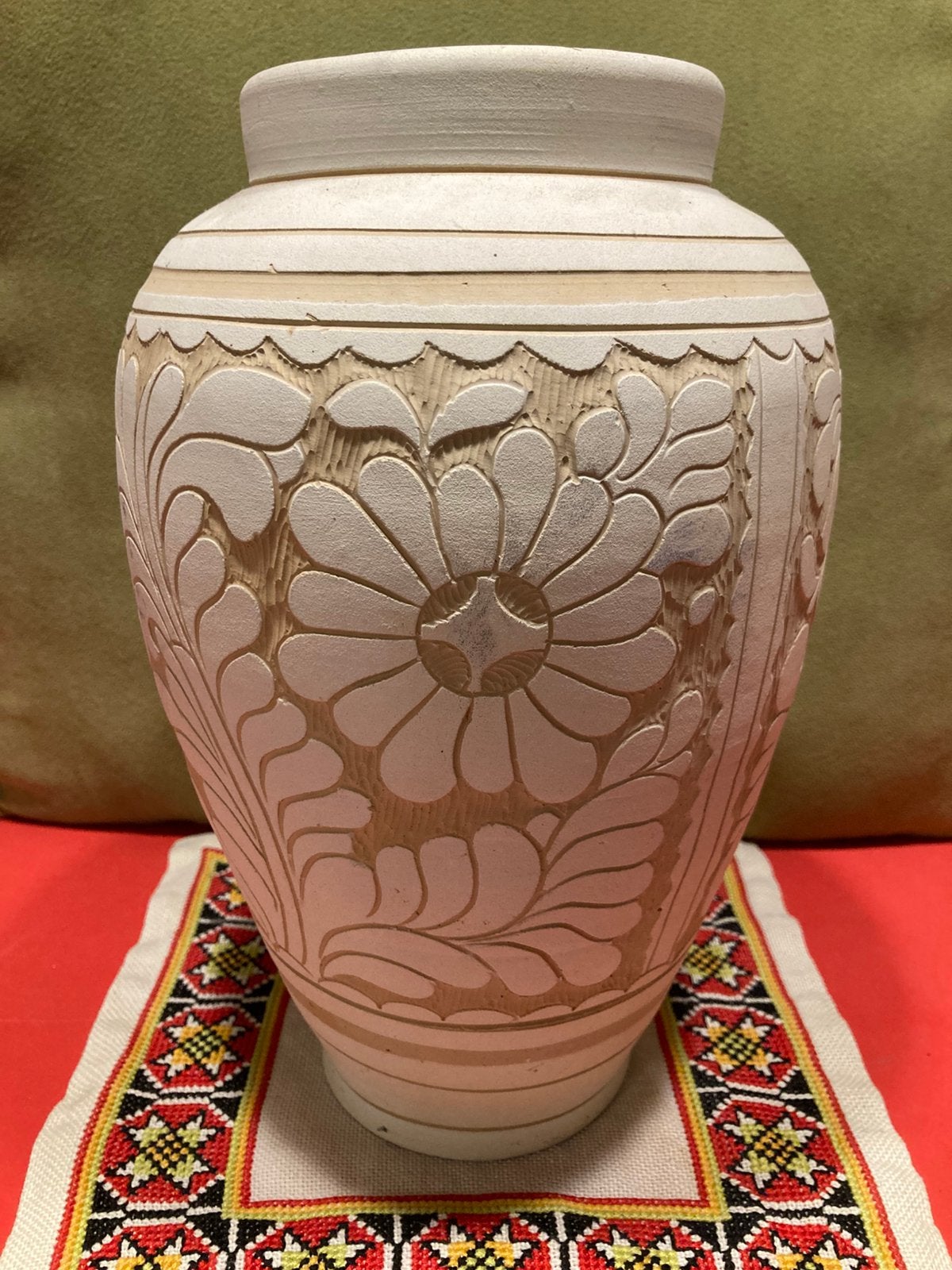 Vaas Korond, 26cm (280125c), Overige kleuren, Aardewerk of Porselein, Ophalen of Verzenden, Zo goed als nieuw