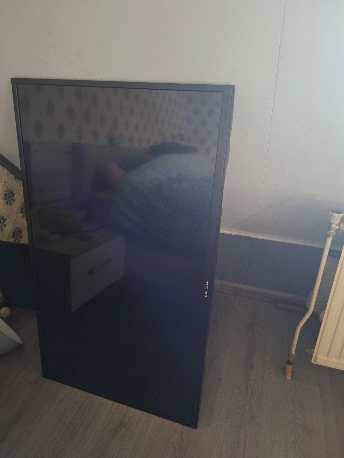 Salora TV werkt goed, Ophalen, Zo goed als nieuw, 50 Hz, Overige merken