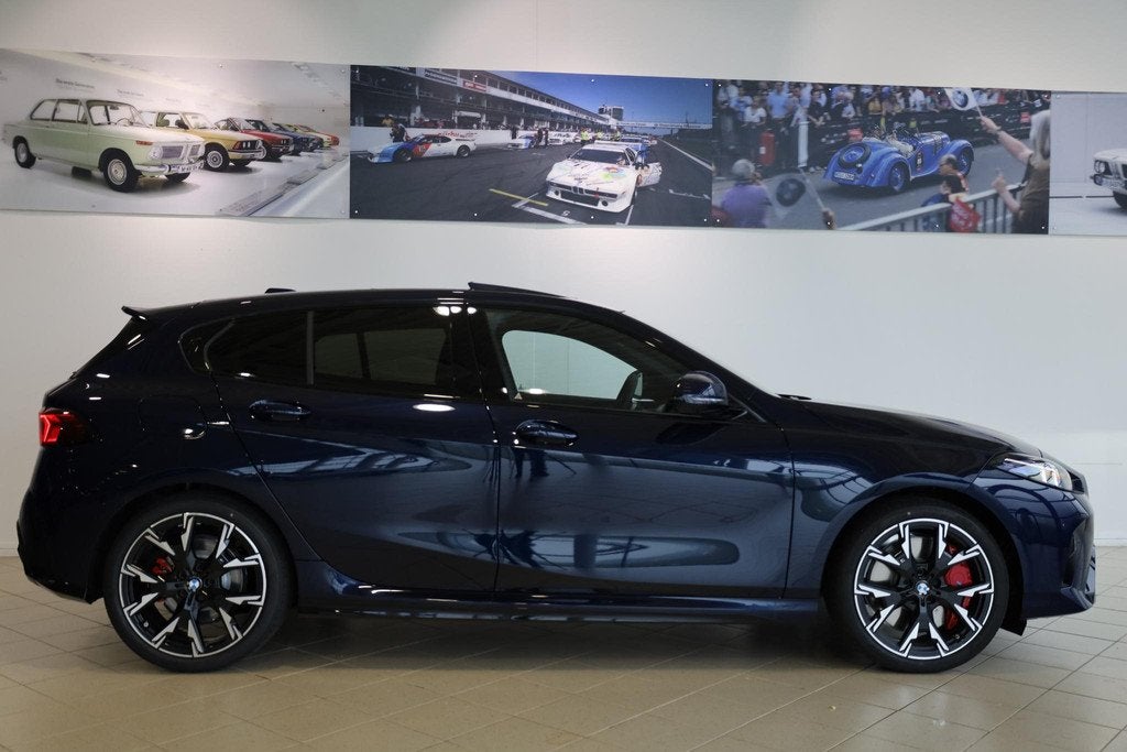 BMW 1 Serie 120 M Sport Pro | Panoramadak | Head-Up | Drivin, Stof, Met garantie (alle), Blauw, Origineel Nederlands