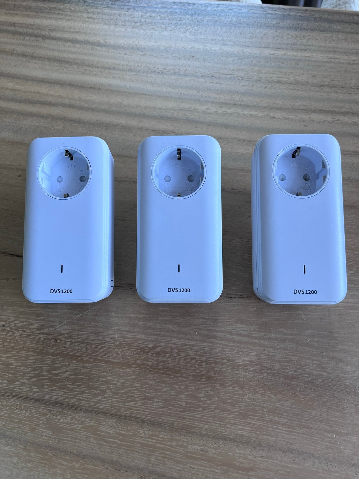 Devolo DVS 1200 Powerline Adapters (3 stuks), Computers en Software, Netwerk switches, Ophalen of Verzenden, Gebruikt